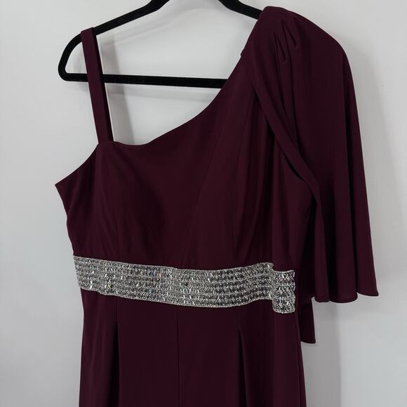 R&M Richards Sleeveless Jumpsuit size 14 Maroon Crystal Embellished Event - Picture 3 of 11